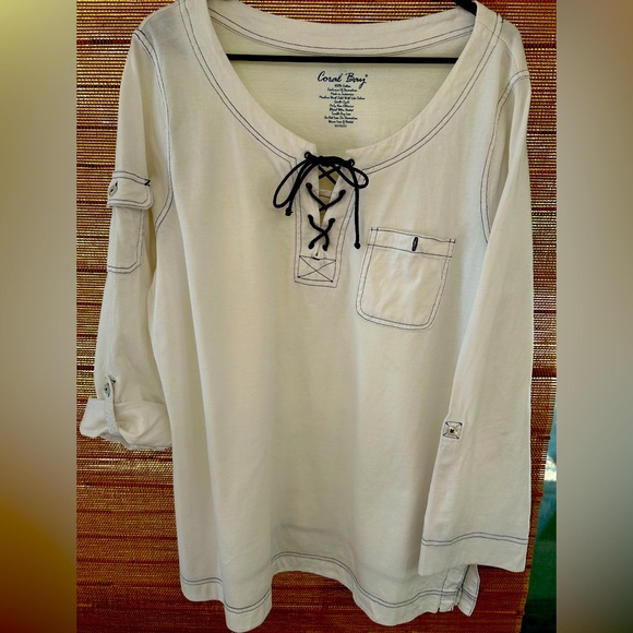 Coral Bay 💯 cotton Nautical long/or button up sleeve Women’s Top/white w/blue - Picture 1 of 5